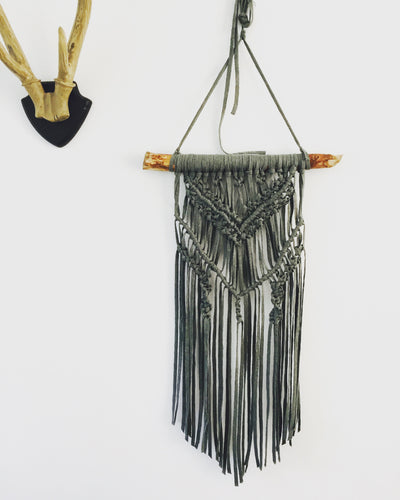Noma macramé wandhanger donker groen