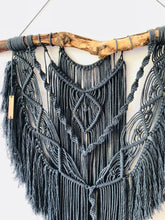 Laad afbeelding in Gallery viewer, Noma macramé wandhanger grijs L